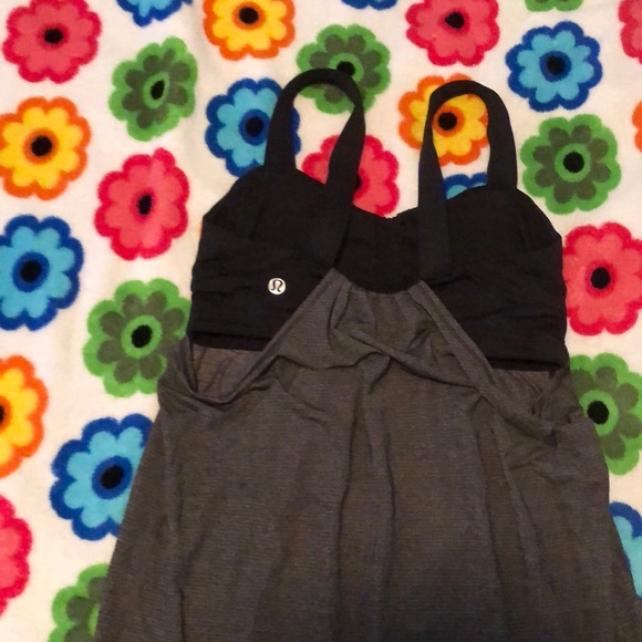 Exercise top from lululemon - Picture 3 of 4